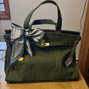 Elegant Green Boat and Tote Bag with Scarf Accent